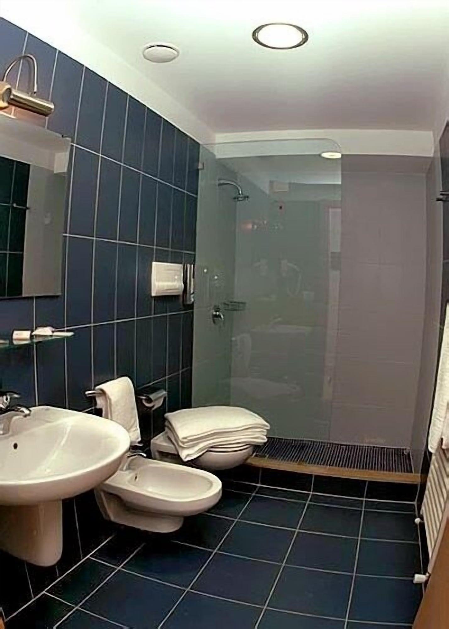 Parco Della Rocca Otel Punta Braccetto Dış mekan fotoğraf
